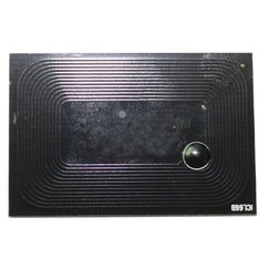 Чип Kyocera TK-450.jpg