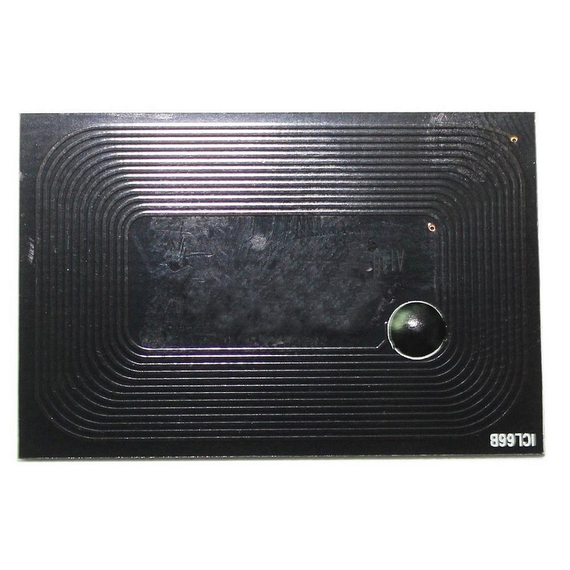 Чип Kyocera TK-1140.jpg